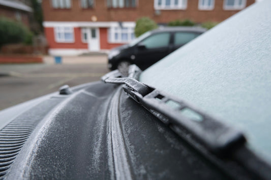 [AUTOMENT] The "Microfiber Wiper Blade Eraser": How to stop chattering and squeaking windshield wipers instantly